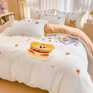 Antarctic Комплект постельного белья 1,5 м, 4 предмета + одеяло 2,7 кг + 2 наперника