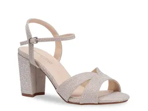 Сандалии Riley Sandal Touch Ups By Benjamin Walk, цвет champagne