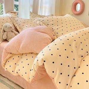 Antarctic Пододеяльник из молочного вельвета 200х230 см, цвет A little pink dot