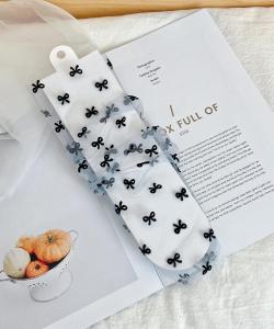 Тюлевые носки с принтом в виде лент