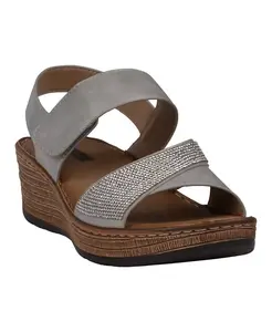 Женские сандалии Lux Embellished на платформе GC Shoes, серый