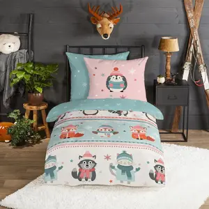 Фланелевое постельное белье Dream Sleep Winter Animal Friends 155x220 см + 80x80 см Traumschlaf