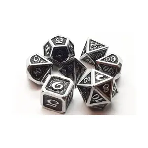 Полимерный набор из чешуи дракона — черный (7), Metal Dice - Dragon Scale