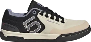 Кроссовки Wmns Five Ten Freerider Pro Canvas 'Sand Strata Black', загар