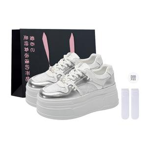 Boldi Kuki Женские скейтерские кеды Low Top с сумкой для покупок - серебристые (эксклюзивная коробка+носки), цвет Silver (Exclusive Box+Socks)