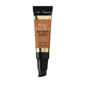Тональная основа Born This Way Soft Matte Foundation Too Faced, цвет caramel