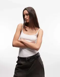 Белый жилет с бретелями Monki Ebba