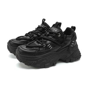 FOXER Скользоустойчивые износостойкие легкие женские кроссовки на массивной подошве черные, цвет Black