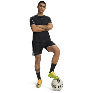 Under Armour Шорты для тренировок Regular 'Challenger' в черном цвете