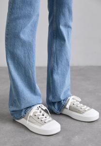 Кроссовки JUDE LACE UP MICHAEL Michael Kors, серебряный