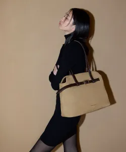 Сумка-тоут Victoria Belt Trapeze Charles & Keith, цвет Saharasand