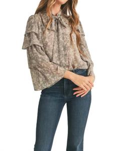 Цветочный многоуровневый топ светло-серого цвета &merci