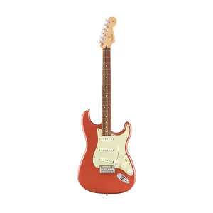 Электрогитара Fender Limited Edition Player Stratocaster, гриф из Pau Ferro, цвет Fiesta Red