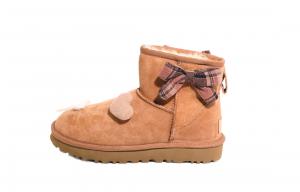 Угги UGG Classic Mini II с декором, коричневый