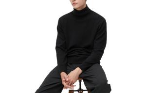 Свитер мужской черный Uniqlo, черный