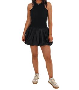 Черное мини-платье с пузырьковым подолом Right On Time Illa Illa