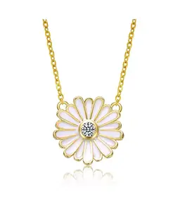 Молодежное/Подростковое ожерелье с мини-подвеской в виде ромашки, покрытое 14-каратным желтым золотом, с кубическим цирконием и белой эмалью Gigigirl, gold