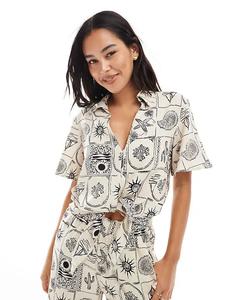 Рубашка с завязкой спереди и принтом в виде ракушки