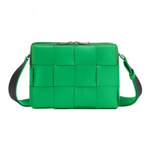 Bottega Veneta Сумка-кошелек из кожи коровы через плечо