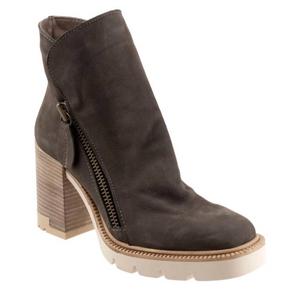 Женские ботинки Elliot в цвете Stone из нубука Bueno, Stone Nubuck