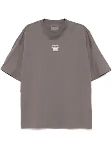 Футболка с вышитым логотипом Musium Div., серый