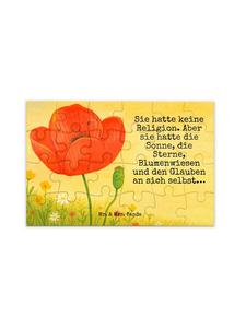 Mr. & Mrs. Panda Дизайн в виде цветка-паразита с маком и надписью белого цвета