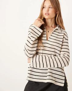 Свободный топ-поло с длинными рукавами Gina Tricot, связанный крючком, в светло-бежевой и черной полоске