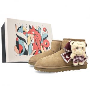 Угги женские UGG Classic Mini с декором, коричневый