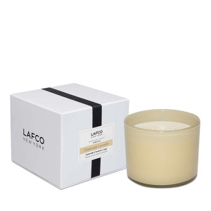 Свеча LAFCO Chamomile Lavender с 3 фитилями, 30 унций, белый