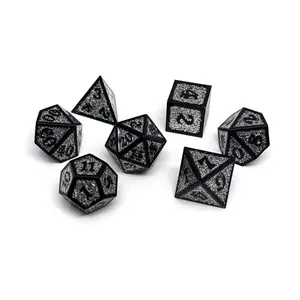 Героические кубики металлического блеска — серебро с черным (7), Dice - Metal 7 Piece Poly Sets (Easy Roller Dice)