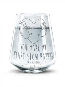 Стакан для питья в форме ленивого сердца с надписью на прозрачном фоне. Mr. & Mrs. Panda