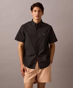 (M) Классическая рубашка-оксфорд Calvin Klein, джинсы Calvin Klein, 40EM124