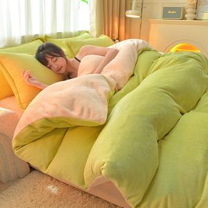 Disney Комплект одеяла 150×200 см, вес наполнителя 2 кг, общий вес 3 кг, съемный пододеяльник, цвет оливковый крем, молочный вельвет