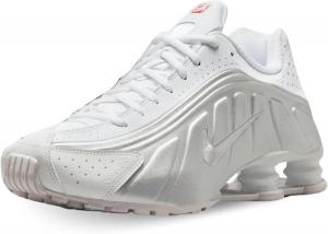 Кроссовки Nike Shox R4 белого/серебристого цвета от Nike, White/White/Bright Crimson/Metallic Silver