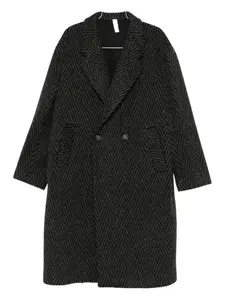 Двубортное пальто с узором "елочка" Hevo, черный