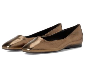 Балетки Naturalizer Chelsea, Gold LeatherSee Less