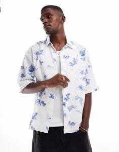 Рубашка свободного кроя с коротким рукавом и цветочным принтом ASOS DESIGN белого цвета