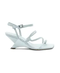 Асимметричные белые сандалии для пловцов Vic Matiã, белый