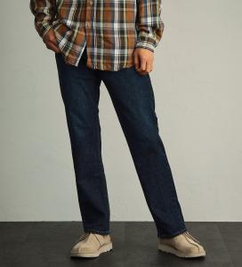 Брюки свободного прямого кроя Wrangler из серии BROWN.