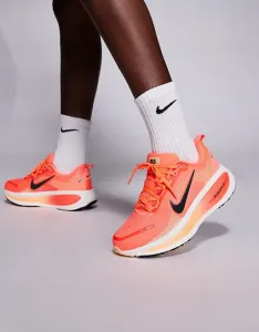 Розовые и оранжевые кроссовки Nike Running Vomero 18