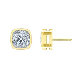 Серьги-Гвоздики багетной огранки с интересным дизайном Rachel Glauber, gold