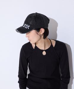 Кепка с нарисованным логотипом