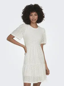 Мини-платье JDY "JDYCARLA CATHINKA S/S DRESS JRS NOOS", цвет Cloud Dancer