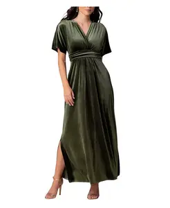 Женское вечернее платье Verona с V-образным вырезом из бархата с карманами Kiyonna, зеленый