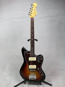 Fender American Ultra Jazzmaster Ultraburst с жестким чехлом Elite