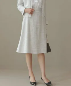 Расклешенная юбка из твида с петлями из люрекса Suite L, цвет Light Gray [003]