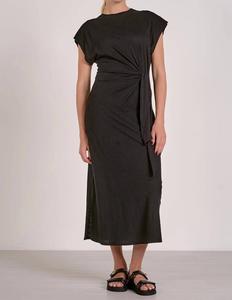 ELAN Платье-миди Jolene черного цвета