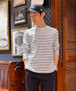 Хлопковая футболка с длинными рукавами и логотипом GF в морскую полоску.