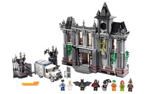 Конструктор DC Comics Super Heroes Batman: Arkham Asylum Breakout Set 10937 LEGO