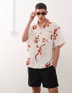 Рубашка Reclaimed Vintage с короткими рукавами и красным цветочным принтом в цвете экрю